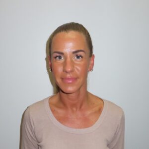 Roslyn Cairns